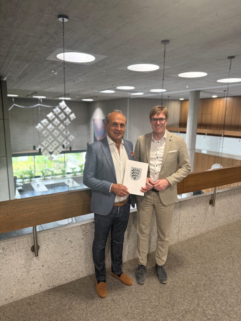 Oberbürgermeister Markus Kleemann und Georgios Tsomidis